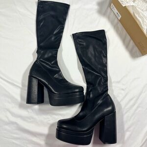 Steve Madden Black Chunky Heel Boots